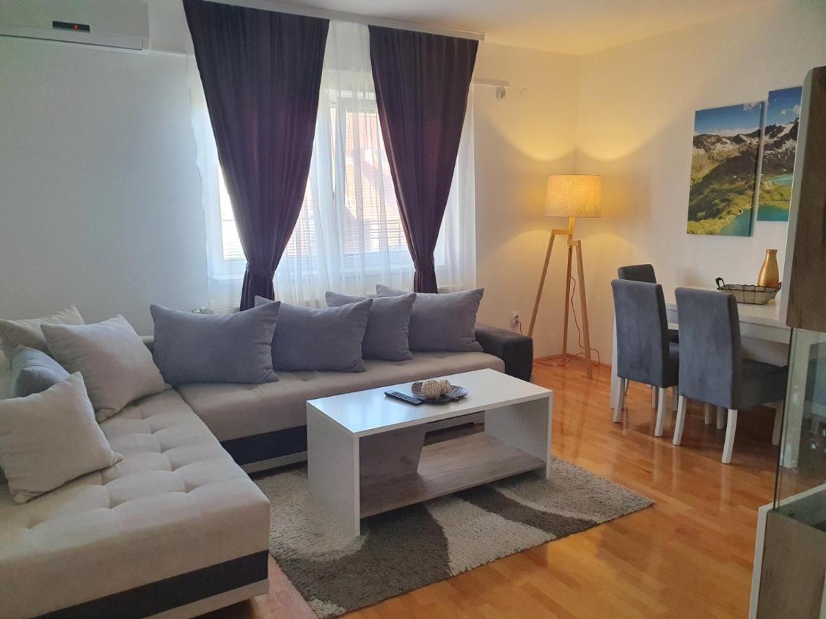 Family Apartments Zaječar Buitenkant foto