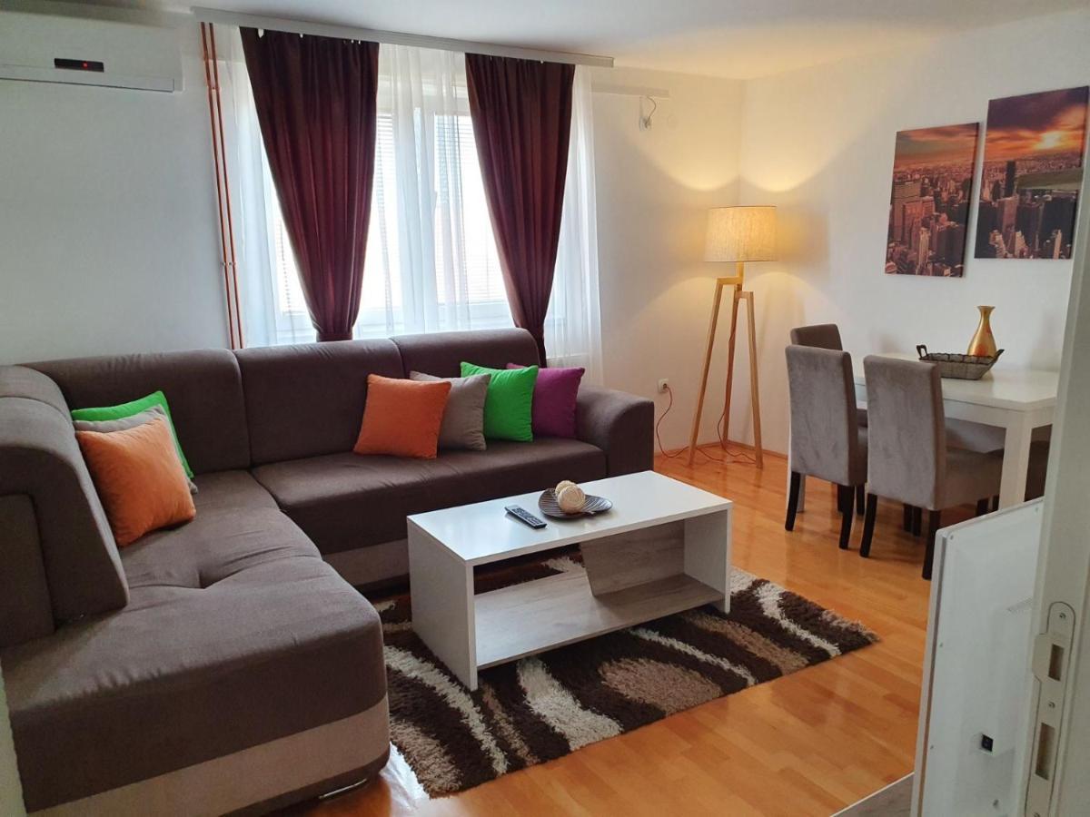 Family Apartments Zaječar Buitenkant foto
