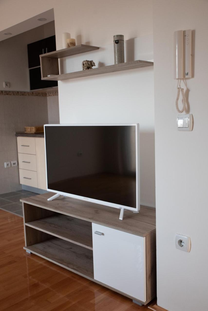 Family Apartments Zaječar Buitenkant foto